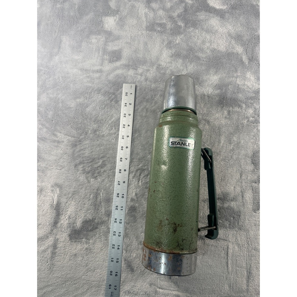 Vintage Aladdin Stanley Thermos Hammertone Green Vacuum Bottle Set of 2 1 Quart